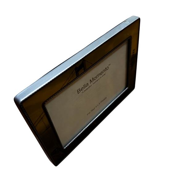 Bella Momento Minimalist Photo Frame Antique Inspired 6" x 4" Landscape Enamel - Picture 5 of 7